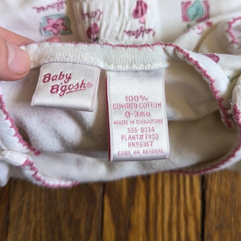 Vintage 90's 00's Oshkosh B'Gosh Baby 2-piece Romper One-Piece Set